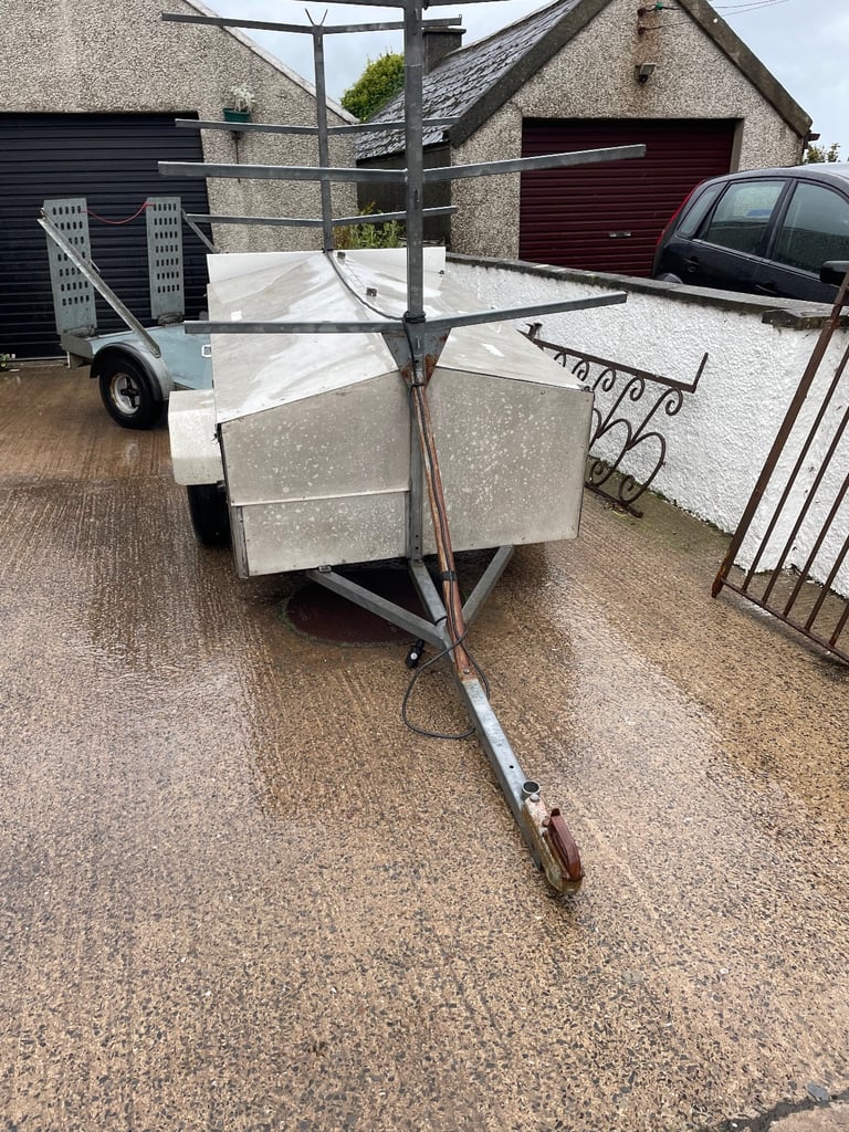 Car trailer