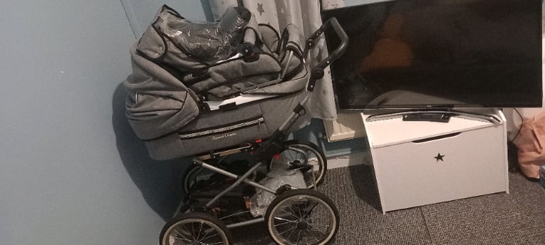 Bouncy prams online for sale