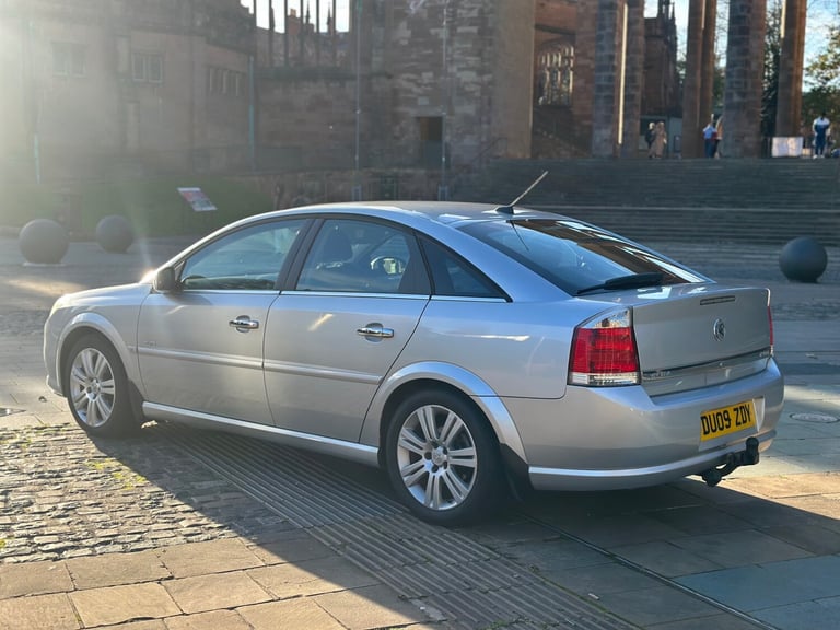 2009 Vauxhall Vectra 1.9 CDTi 16v Elite 5dr HATCHBACK Diesel Automatic
