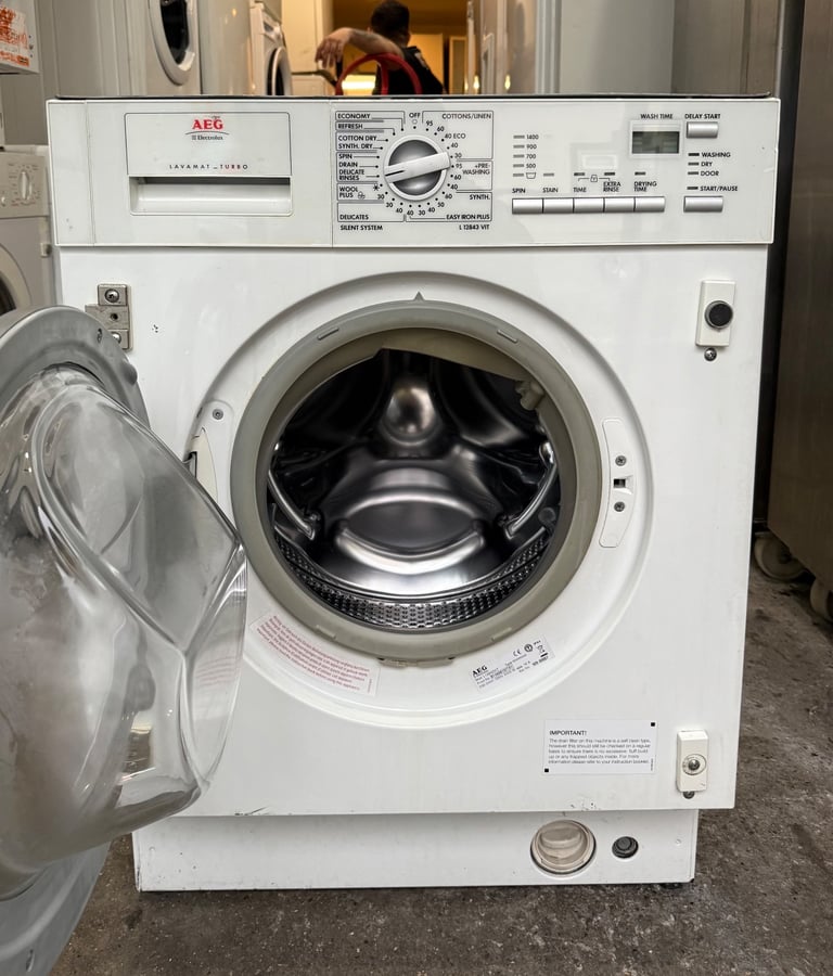 7KG AEG BUILT IN NICE WASHER & DRYER WITH WARRANTY  