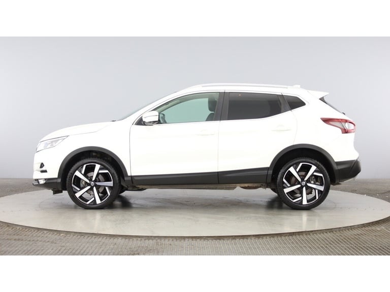  Nissan Qashqai 1.3 Dig T N Motion Suv 5dr Petrol Manual Euro 6 s/s 140 Ps