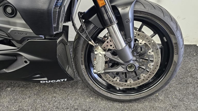 DUCATI DIAVEL 1260 ** LOW MILEAGE - TERMIGNONI EXHAUST - CRASH PROTECTORS **