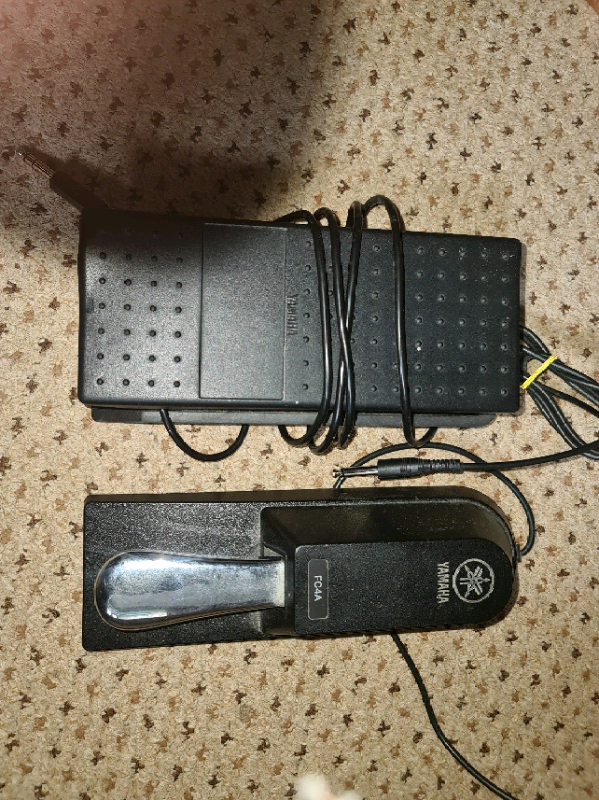 Yamaha sustain and volume Pedals