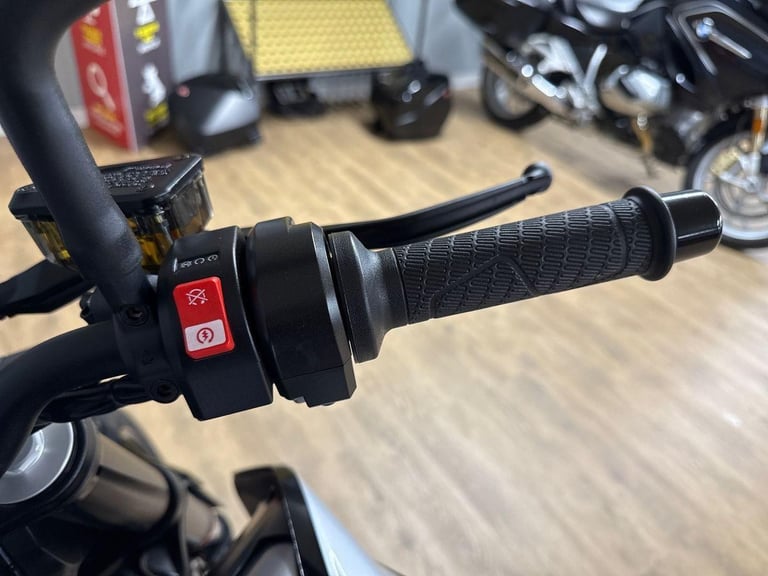 2020 KTM Duke DUKE 19 black Manual