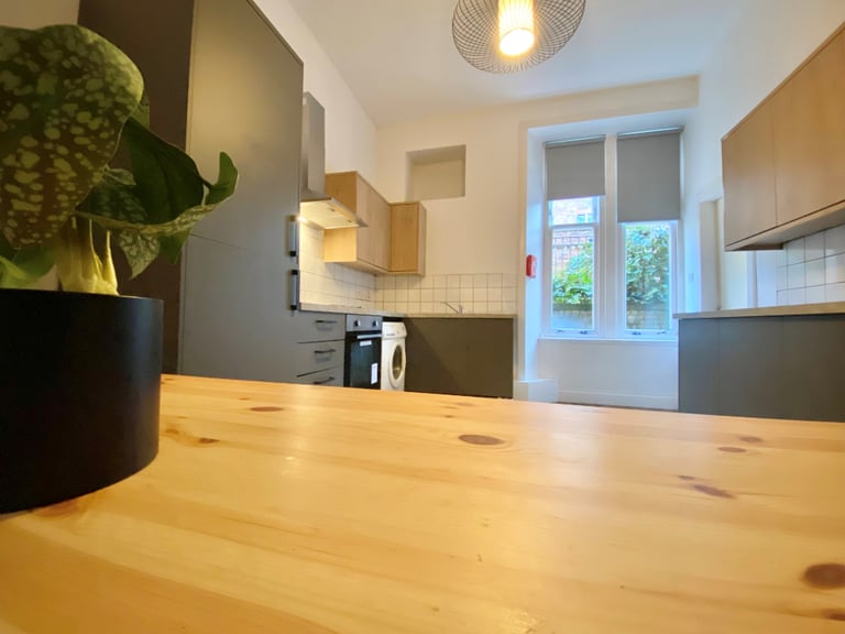 4 BEDROOM HMO FLAT TO RENT IN WEST END OF GLASGOW