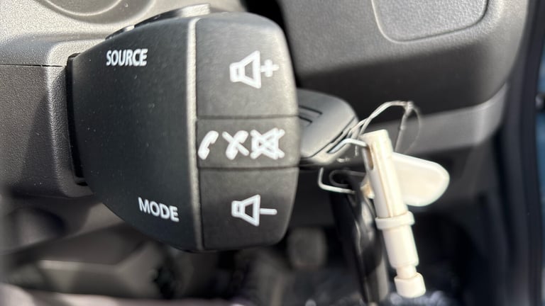 2025 Dacia Spring 27kWh Expression 65 48kW 5dr Auto Electric Hatchback Hatchback Electric Automatic