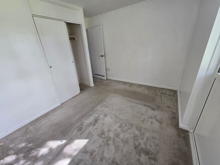 1 bedroom Flat to rent, CB5