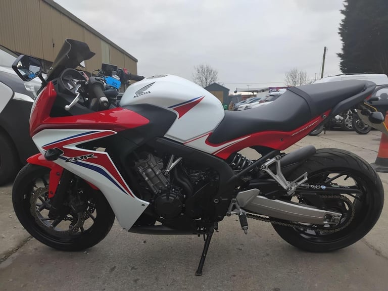 2015 15 HONDA CBR 650 FA-E CBR650 SPORTS TOURER 26k MILES NEW MOT CBR650F