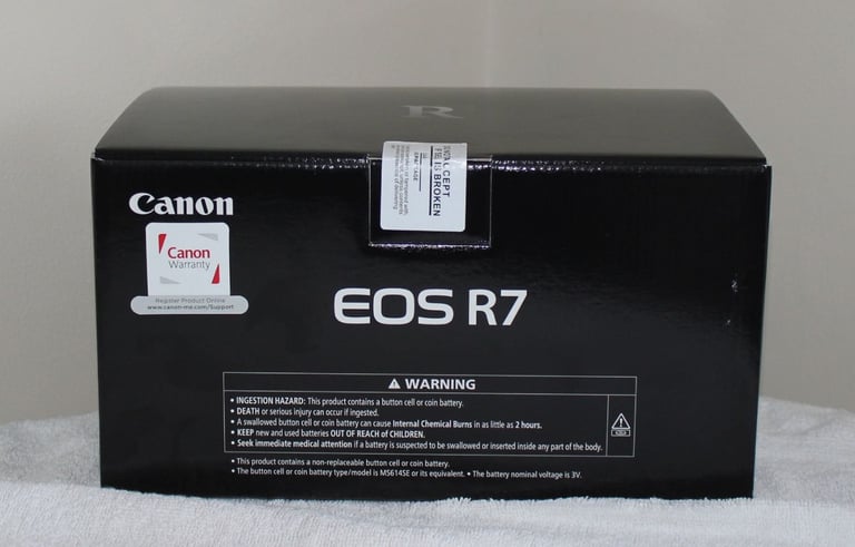 Canon R7 Body Never used