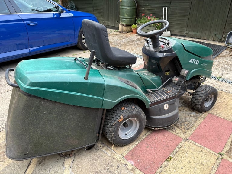 Ride on mower for Sale Lawn Mowers Grass Trimmers Gumtree