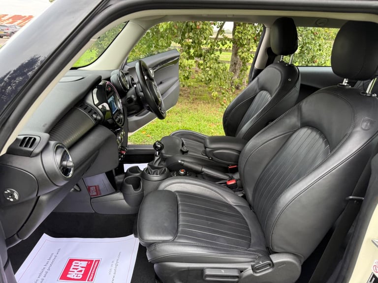 2019 MINI Hatch 1.5 Cooper Exclusive Euro 6 (s/s) 3dr HATCHBACK Petrol Manual