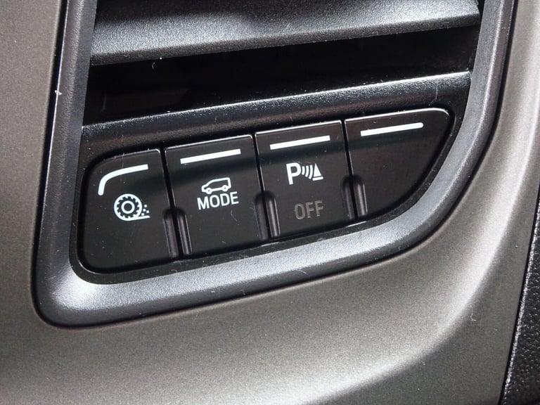 2021 Ford Transit Custom 2.0 320 EcoBlue Trend Kombi L2 H1 Euro 6 (s/s) 5dr MPV Diesel Manual