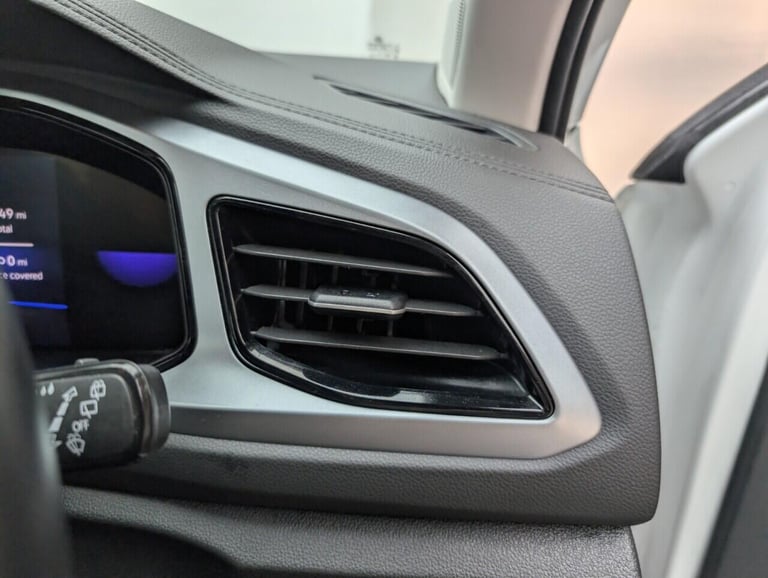 2022 Volkswagen T-Roc 1.0 TSI Life SUV 5dr Petrol Manual Euro 6 (s/s) (110 ps) PARK ASSIST+BLUETO...