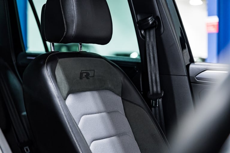 2017 Volkswagen Tiguan R LINE TSI BMT 4MOTION DSG SLIDING PANORAMIC ROOF Estate Petrol Semi Autom...
