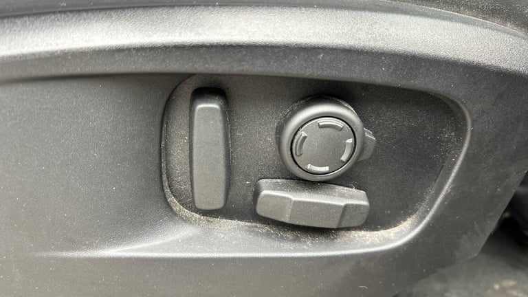 2022 Land Rover Defender 5.0 P525 V8 Carpathian Edition 90 3dr Auto ESTATE PETROL Automatic