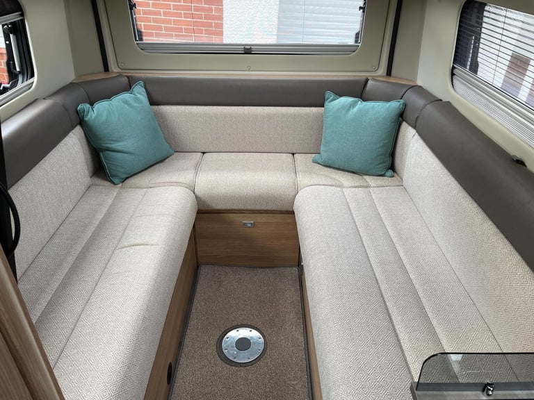 Auto-Trail V-Line 610 Sport - 2024 - Rear Lounge - Motorhome For Sale