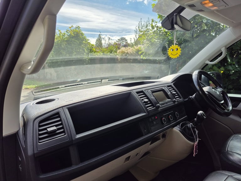 2018 Volkswagen Transporter 2.0 TDI BMT 150 Highline Kombi Van WINDOW VAN Diesel Manual