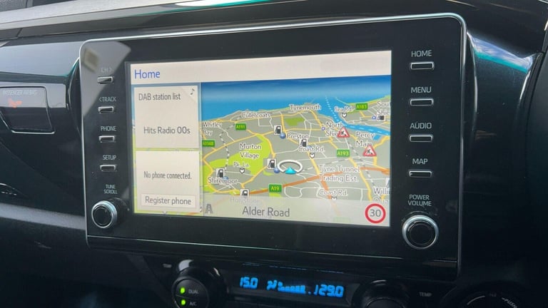 2024 Toyota Hilux 2.8 D-4D Invincible X Pickup Double Cab 4dr Diesel Auto 4WD Euro 6 (s/s) (2 PIC...