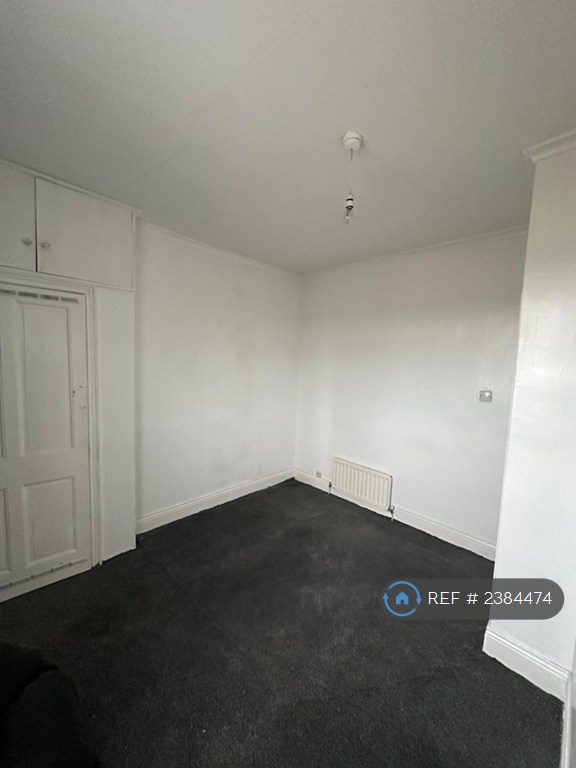 2 bedroom house in South Hetton Road, Easington Lane, Houghton Le Spring, DH5 (2 bed) (#2384474)