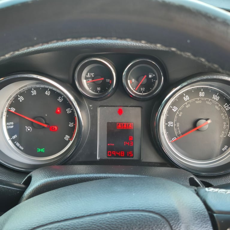 Vauxhall, MOKKA, Hatchback, 2015, Manual, 1598 (cc), 5 doors