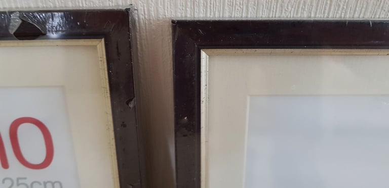 NEW IN WRAPPER - 2 X PICTURE/PHOTO FRAMES WITH GLAZING FROM BOOTS - £20 THE LOT