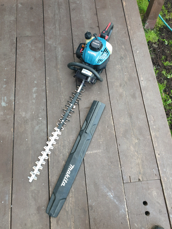 Makita eh7500w petrol hedge trimmer | in Sheffield, South Yorkshire |  Gumtree