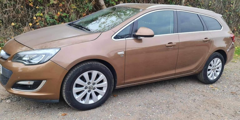 Vauxhall, ASTRA, Estate, 2015, Manual, diesel 5 doors