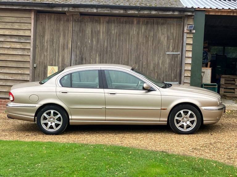 2003 Jaguar X-Type 2.0 V6 SE 4dr SALOON Petrol Manual