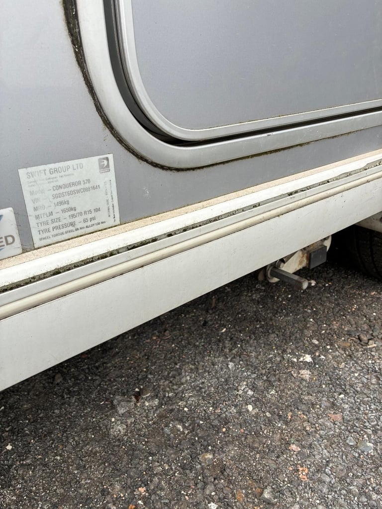 2012 Swift Conquer 570