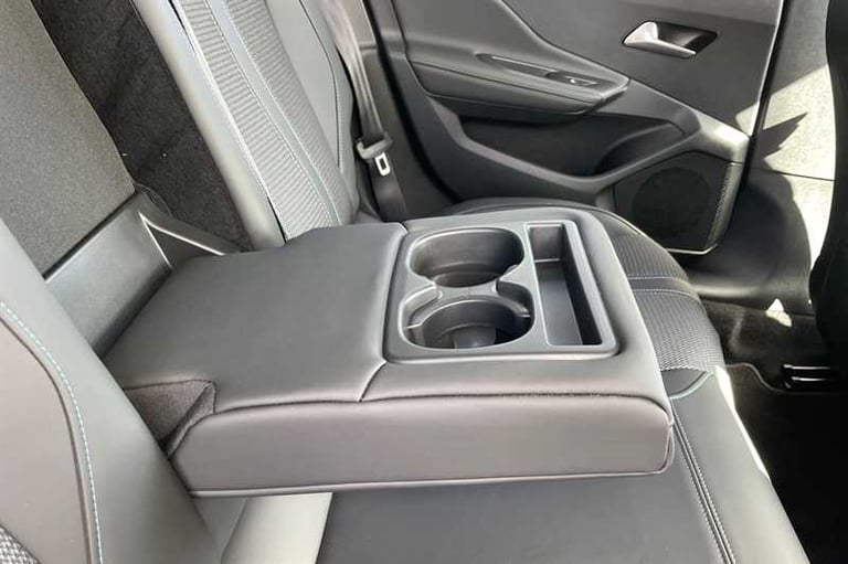 2022 Peugeot 308 1.2 PureTech Allure Premium 5dr EAT8 ESTATE PETROL Automatic
