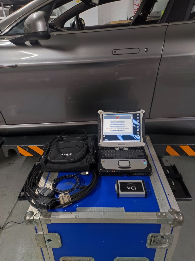 AMDS 1 Aston Martin Dealer Diagnostic System. V2.70 for DB9, V8 V12 Vantage, DBS, Vanquish...