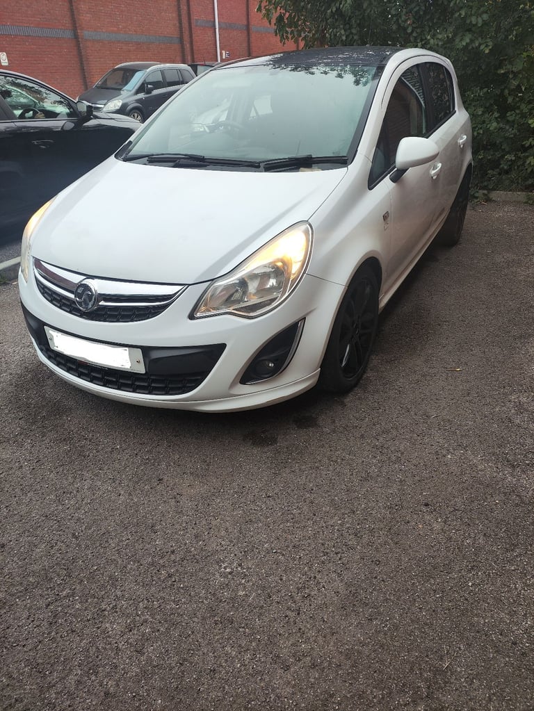 (NEW MOT) VAUXHALL Corsa Limited Edition SXI (5 door Rare)