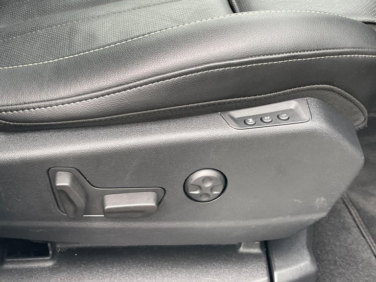 2020 Vauxhall Grandland X 1.5 Turbo D BlueInjection Elite Nav Euro 6 (s/s) 5dr HATCHBACK Diesel M...