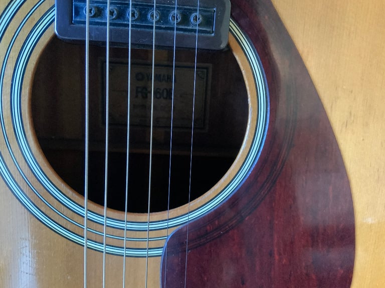 Rare Yamaha fg160e electro acoustic