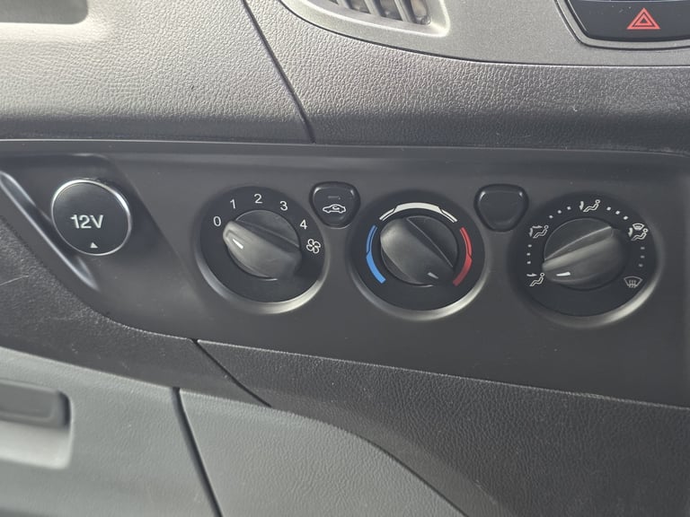 2015 Ford Transit Custom 2.2 TDCi 100ps Low Roof Van PANEL VAN Diesel Manual