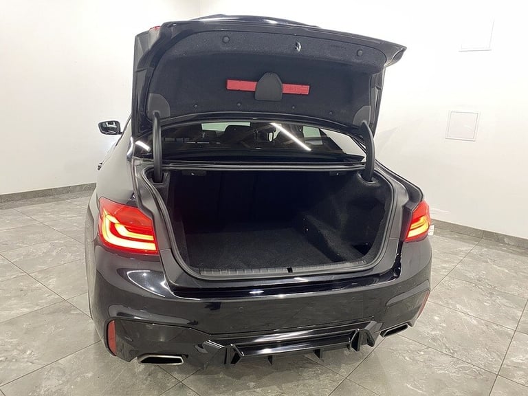 2018 BMW 5 Series 530d M Sport 4dr Auto SALOON DIESEL Automatic