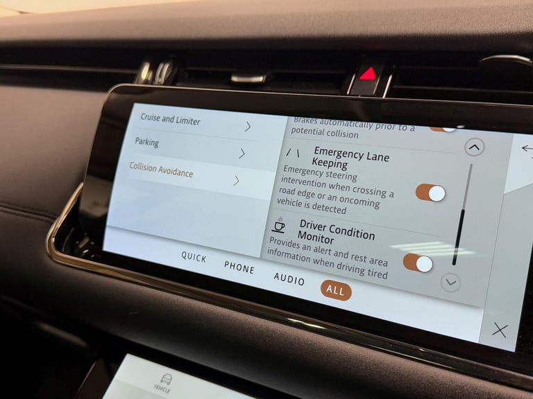 2022 Land Rover Range Rover Evoque 2.0 D200 MHEV R-Dynamic SE SUV 5dr Diesel Auto 4WD Euro 6 (s/s...