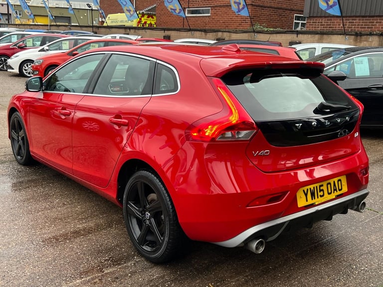 2015 Volvo V40 2.0 D4 R-Design Nav Hatchback 5dr Diesel Manual Euro 6 (s/s) (190 ps) HATCHBACK Di...
