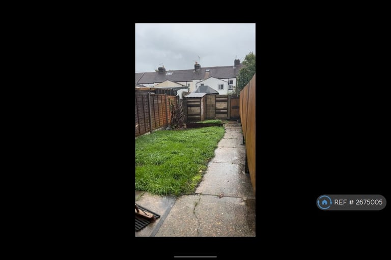 3 bedroom house in Chaucer Road, Gillingham, ME7 (3 bed) (#2675005)