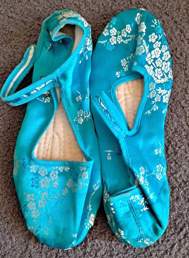 image for Free Chinese Silk Shoes
