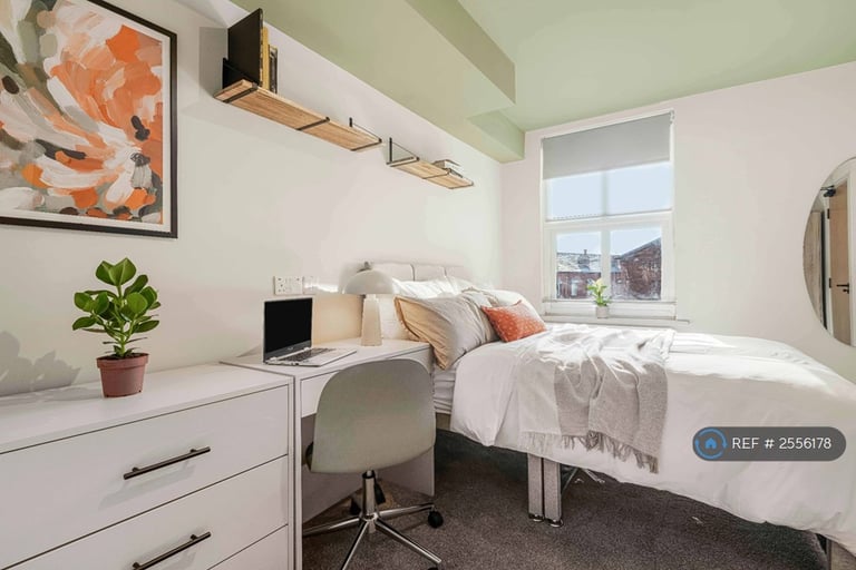 1 bedroom in Springfield Road, Wigan, WN6 (#2556178)