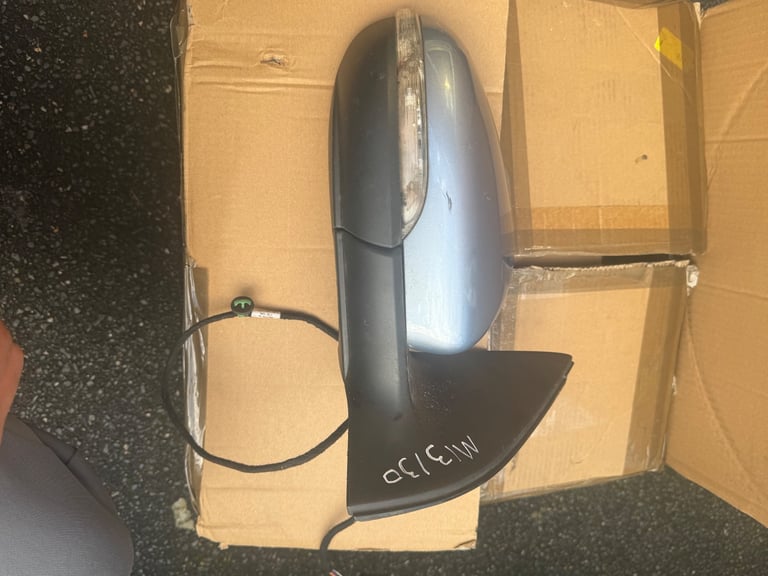 image for Mk6 golf drivers wing mirror 2009-2013