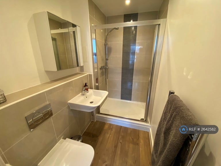 2 bedroom flat in College Street, Southampton, SO14 (2 bed) (#2642582)