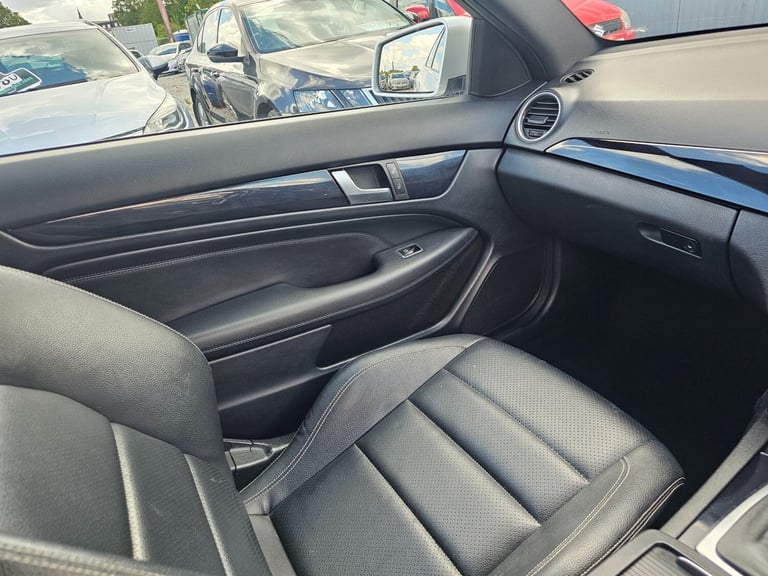 2013 Mercedes-Benz C-Class C220 CDI BlueEFFICIENCY Executive SE 2dr Auto COUPE Diesel Automatic