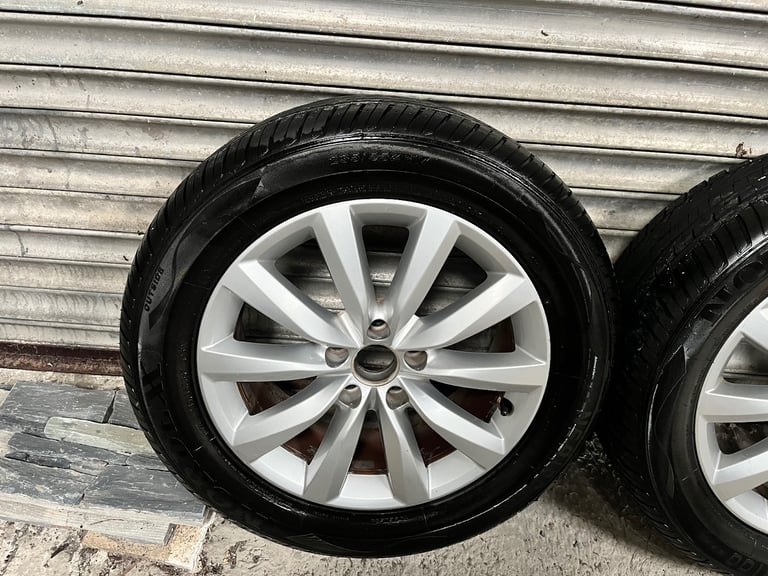 Volkswagen Tiguan 17”Alloys