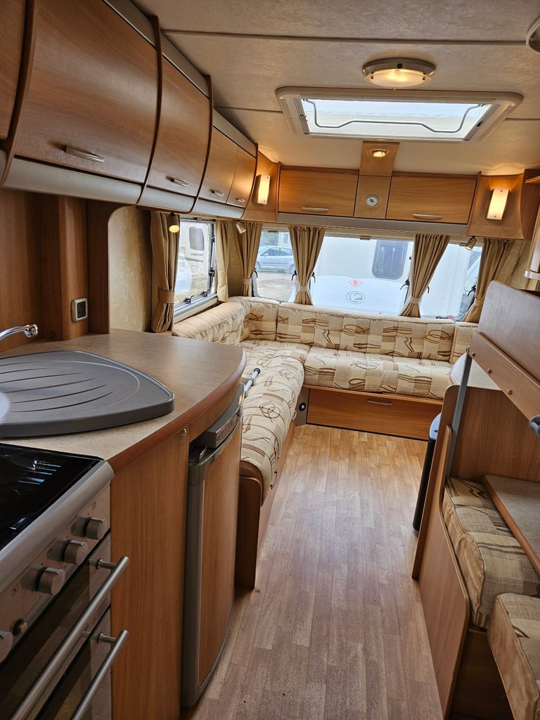 2006 Swift Challenger 520 4 Berth Touring Caravan 