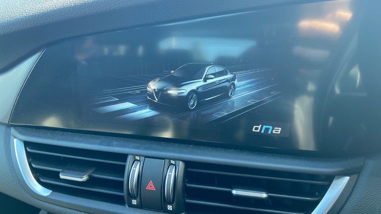 2021 Alfa Romeo Giulia 2.0T Veloce Saloon 4dr Petrol GPF Auto Euro 6 (s/s) (280 ps) Saloon Petrol...