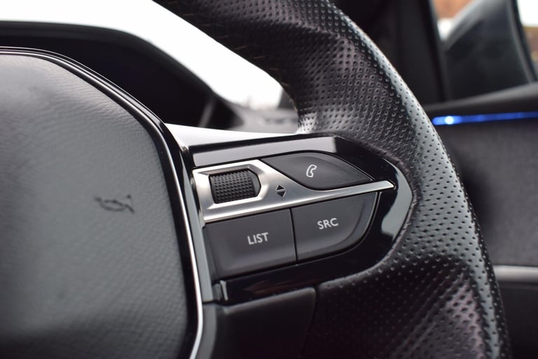 2019 Peugeot 5008 1.6 PureTech GT Line Premium EAT Euro 6 (s/s) 5dr HATCHBACK Petrol Automatic
