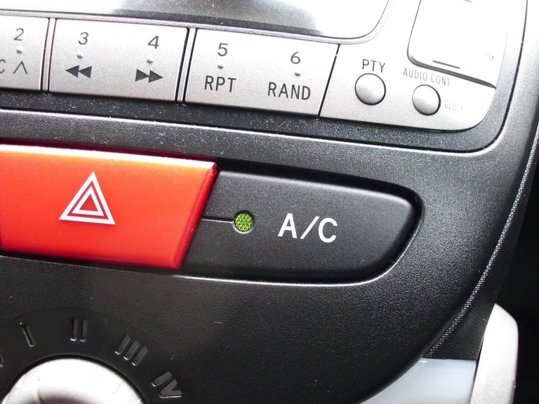 2014 Toyota AYGO 1.0 VVT-i Move Euro 5 3dr HATCHBACK Petrol Manual