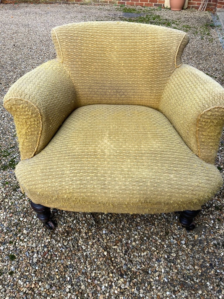 image for Vintage upholstery project!!! Petite 3 piece parlor suite